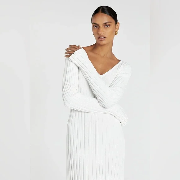 DISSH Ivory Knit Dress - Picture 4 of 7